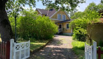 Hus i lantlig idyll