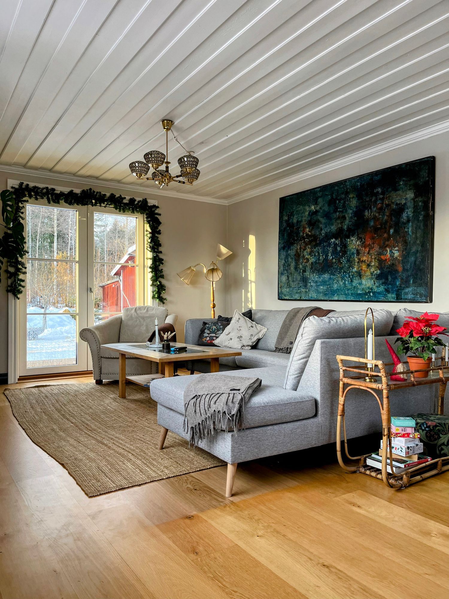 Familjevänligt hus med solig uteplats nära Ljusnan – bild 9 av 24