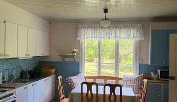 Charmig stuga i naturskönt och enskilt läge