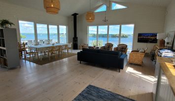 Skärgårdsidyll i stockholm med egen strand&brygga