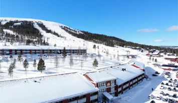 Stöten Mitt med Ski-in/-out