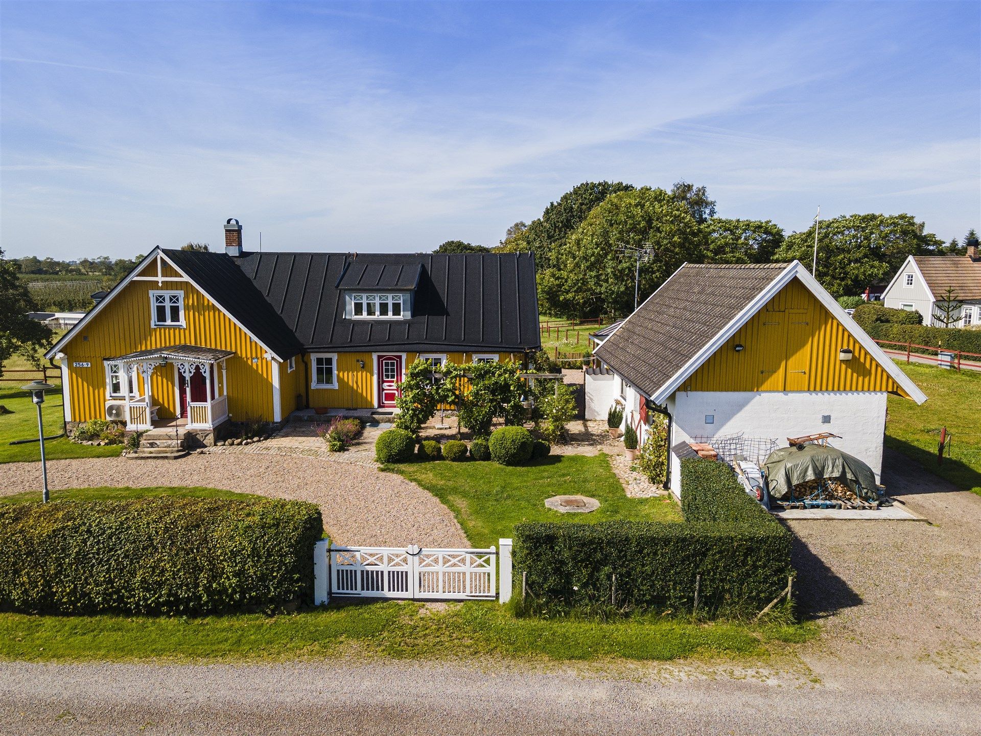 SOLHAGEN - Kullahalvön lantligt nära hav och natur – bild 10 av 24