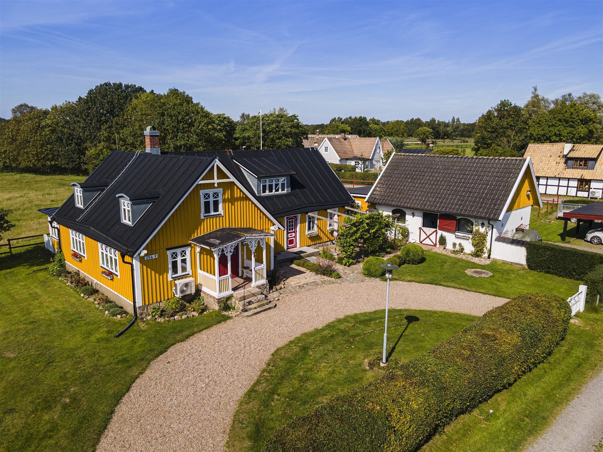 SOLHAGEN - Kullahalvön lantligt nära hav och natur – bild 14 av 24