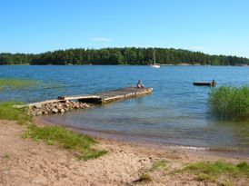 Skärgårdsstuga på ön Klyppingen väster om Furusund