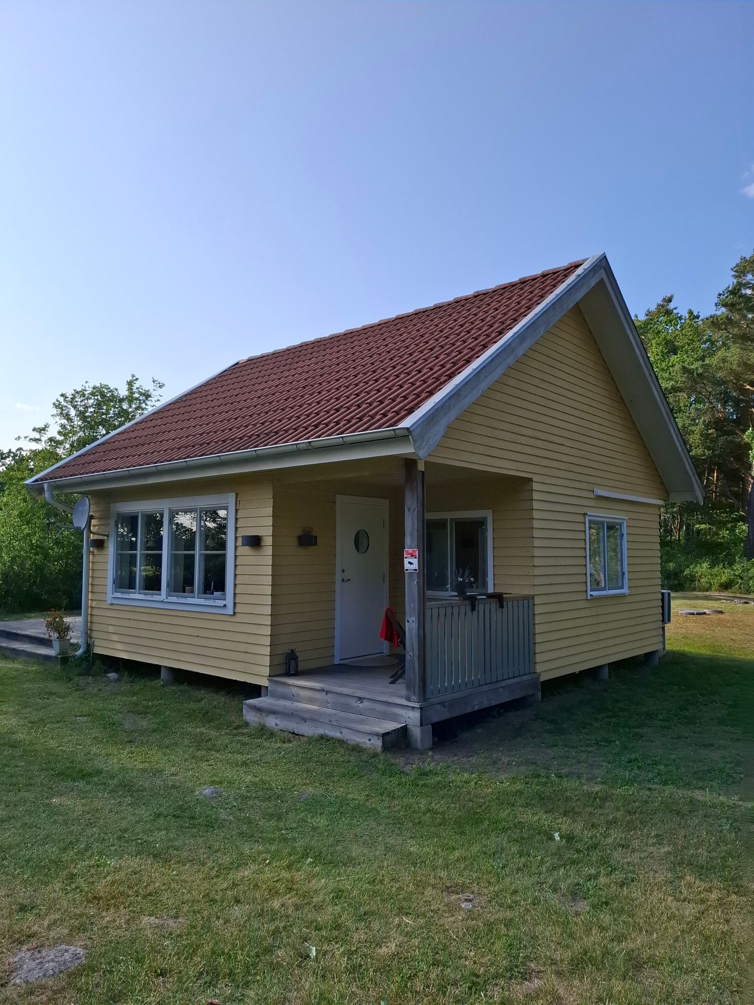 Stuga nära havet – bild 2 av 24