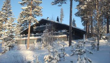 10 bäddar mitt i backen ski in ski out. HUS B