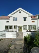 17 bäddar Herrgårds hus, 150m till strand och båt.