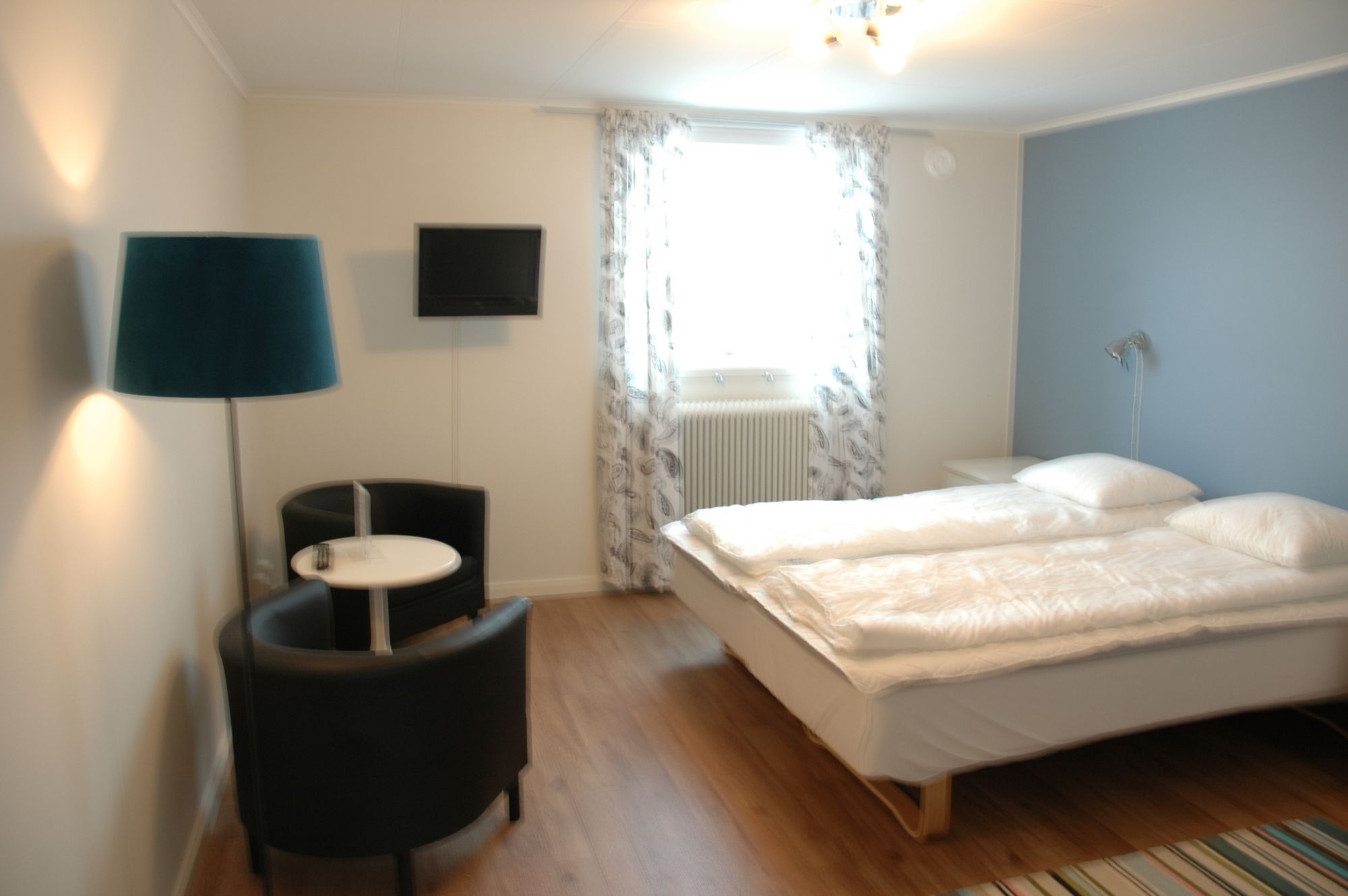 Villa Kustvägen - Stort semesterhus nära havet – bild 21 av 24
