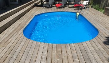 Poolvilla vid strand