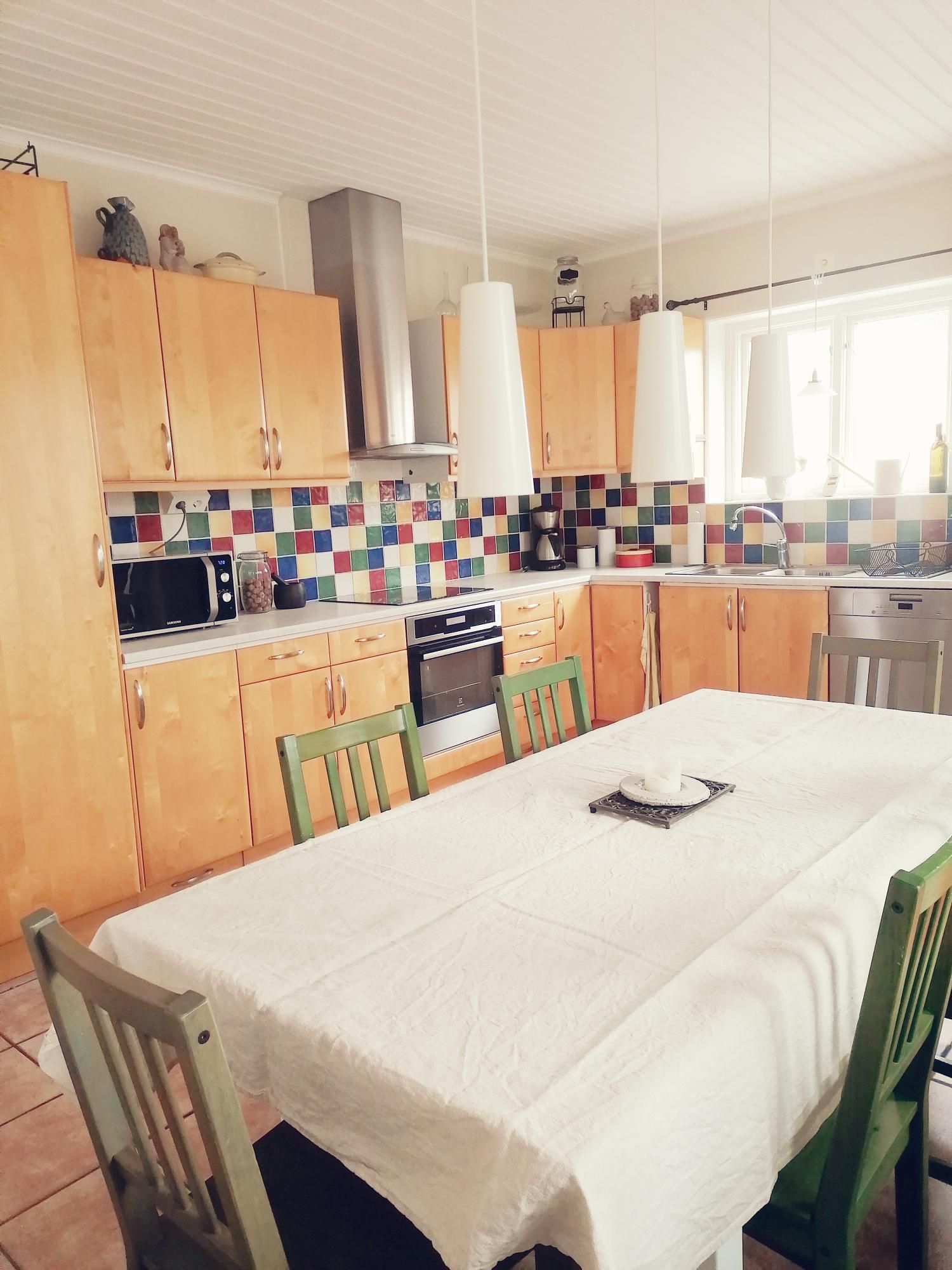 Hus i Östra Visby med trädgård – bild 2 av 16