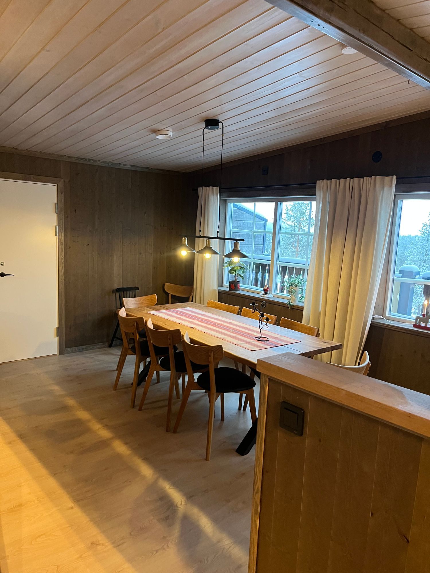 Nyrenoverat med västervy vid längdspåret (Böv) – bild 5 av 21