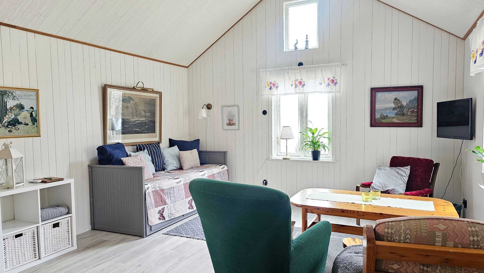 Två mysiga stugor, 400m till hav | SE09118 – bild 4 av 24