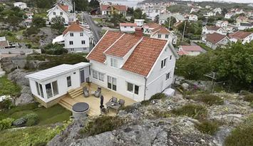 Gediget hus med gäststuga i Grundsund