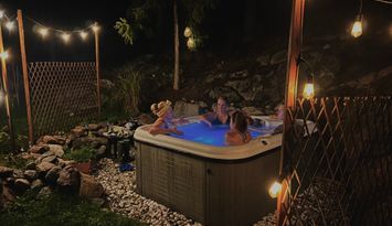 Havsnära skärgårdshus med stor 360° solterrass