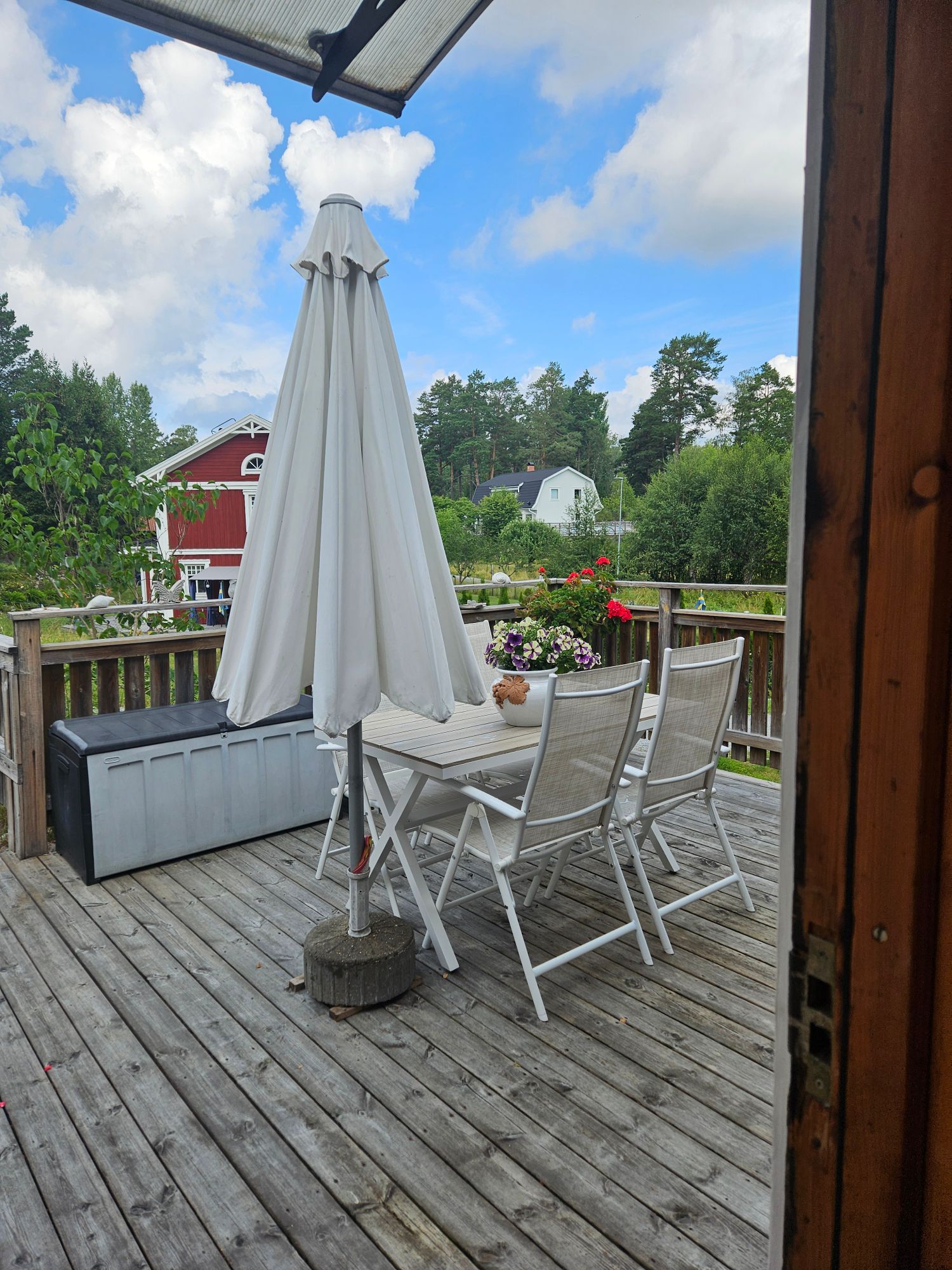 STUGA på RESARÖ,Vaxholm. NÄRA HAVET – bild 4 av 23
