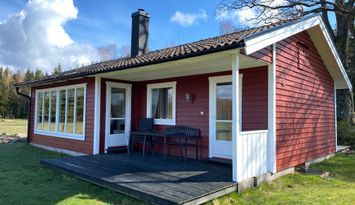 Stuga vid sjön Fegen