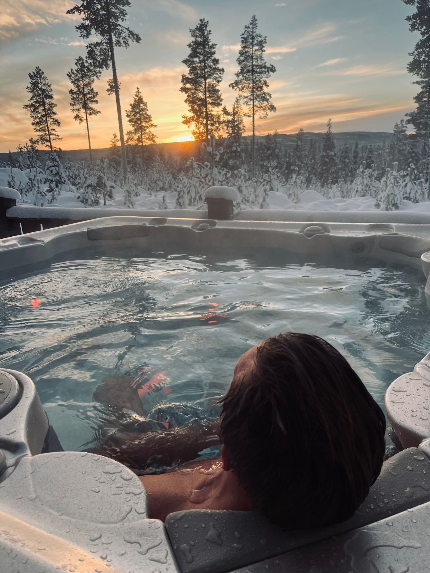 Magisk Fjällstuga med Bubbelpool, Bastu & Eldstad! – bild 7 av 24