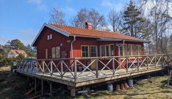 Modernt hus med sol hela dagen & nära salta bad