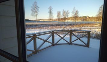 Lägenhet med sjöutsikt