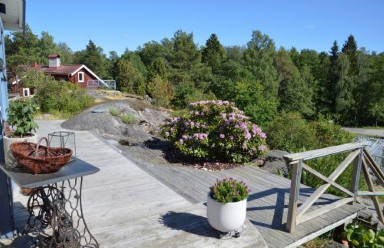 Lagnöström Ingarö. Havsutsikt, lantlig miljö – bild 9 av 24