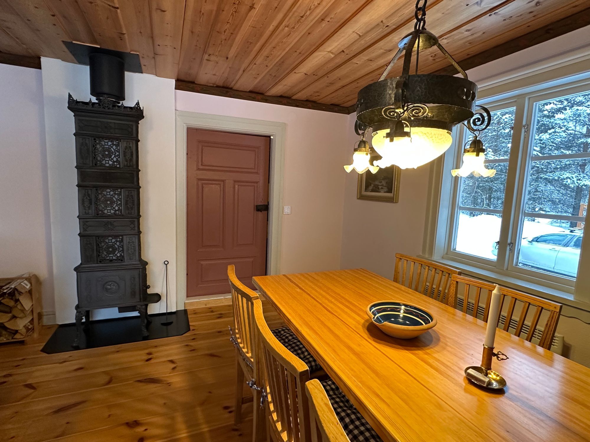 Harsa 12 km. Järvsöbacken 5 km. Kamin. Diskmaskin. – bild 12 av 24