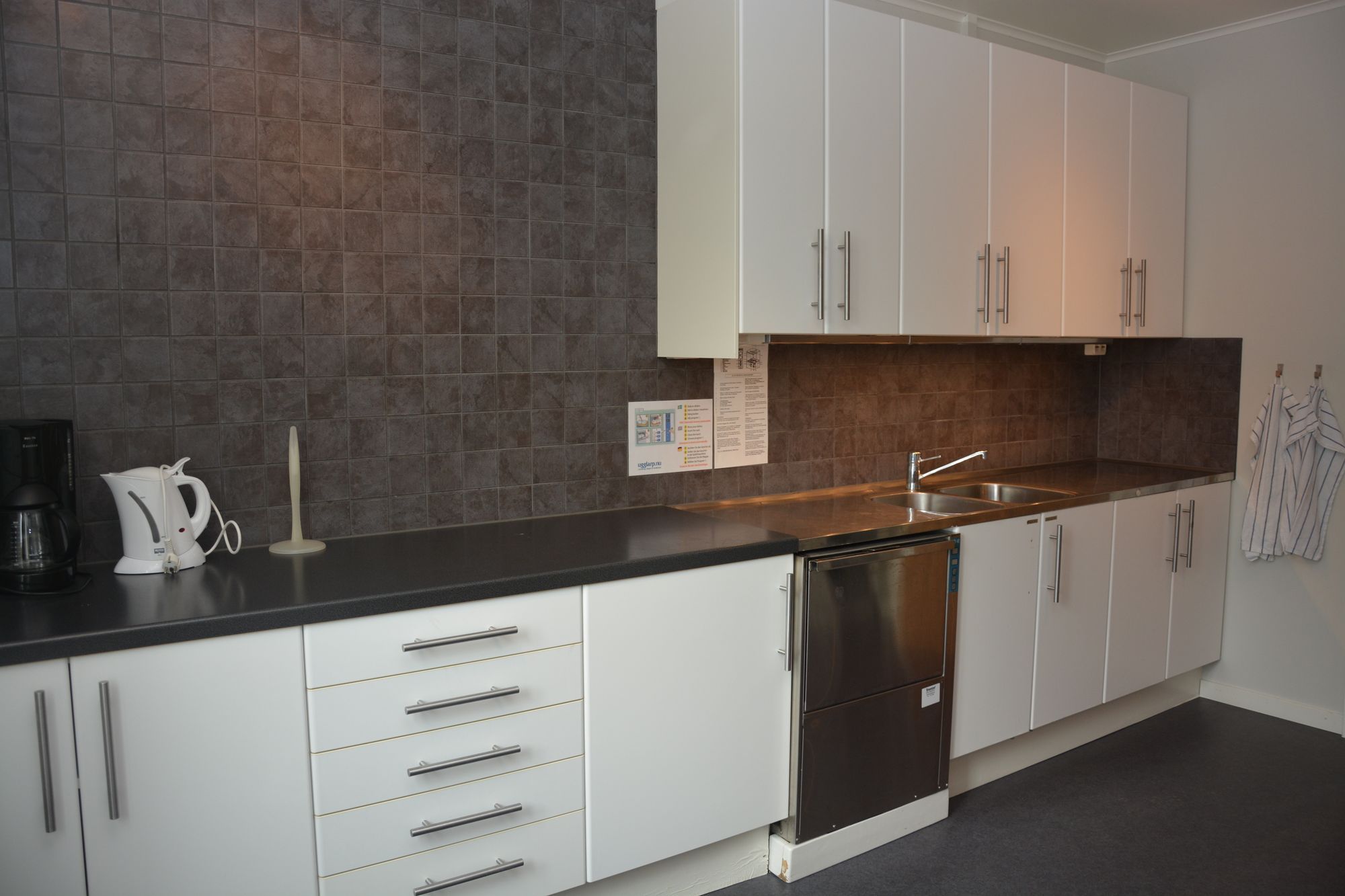 Villa Kustvägen - Stort semesterhus nära havet – bild 11 av 24