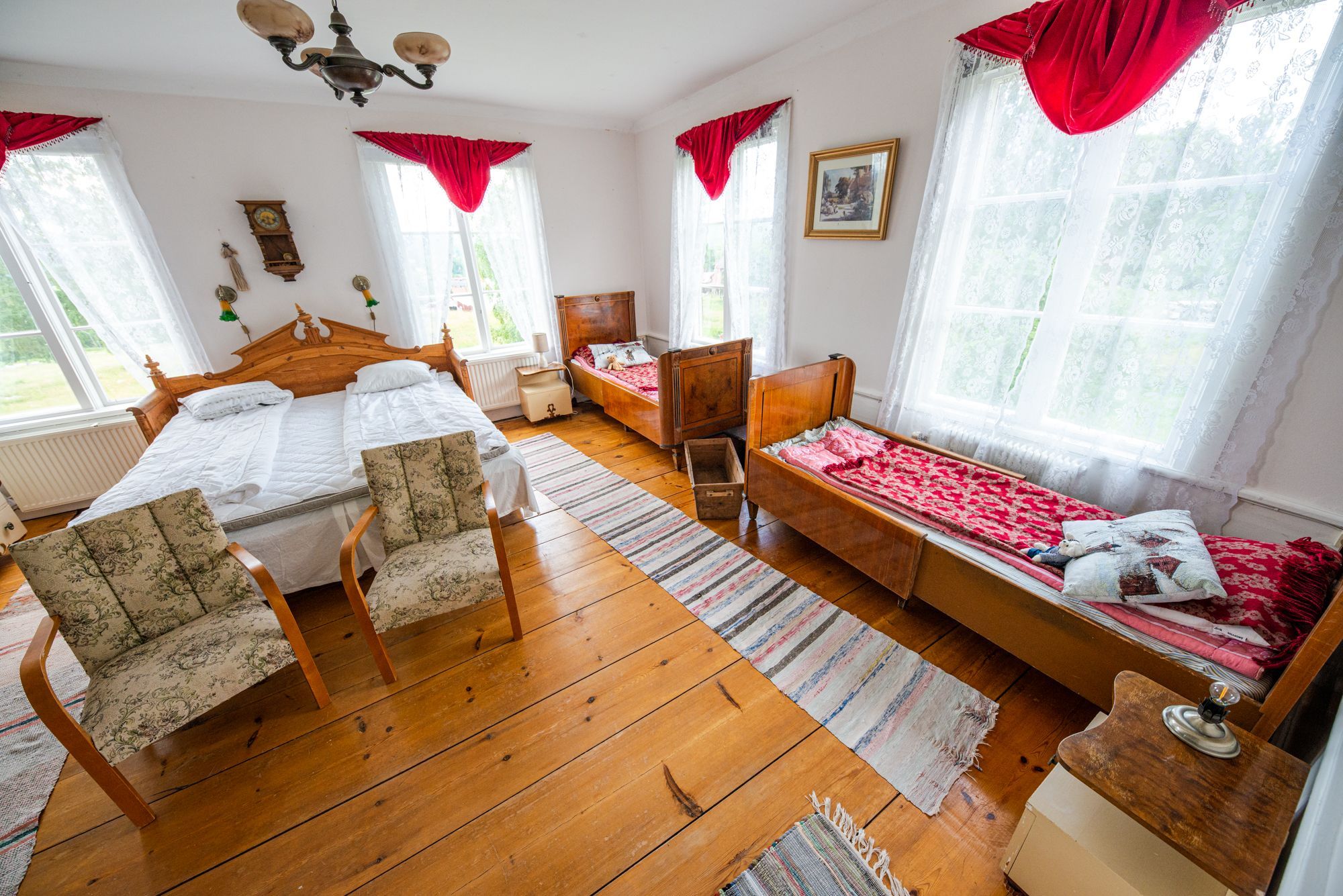Helt träslott med 24 bäddar i Järvsö – bild 8 av 24