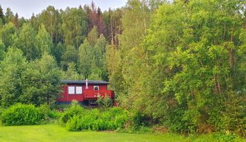 Svensk stuga - 'Björn' - vackert belägen