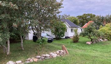 Nyrenoverad stuga med havsutsikt Kesnäs Udde