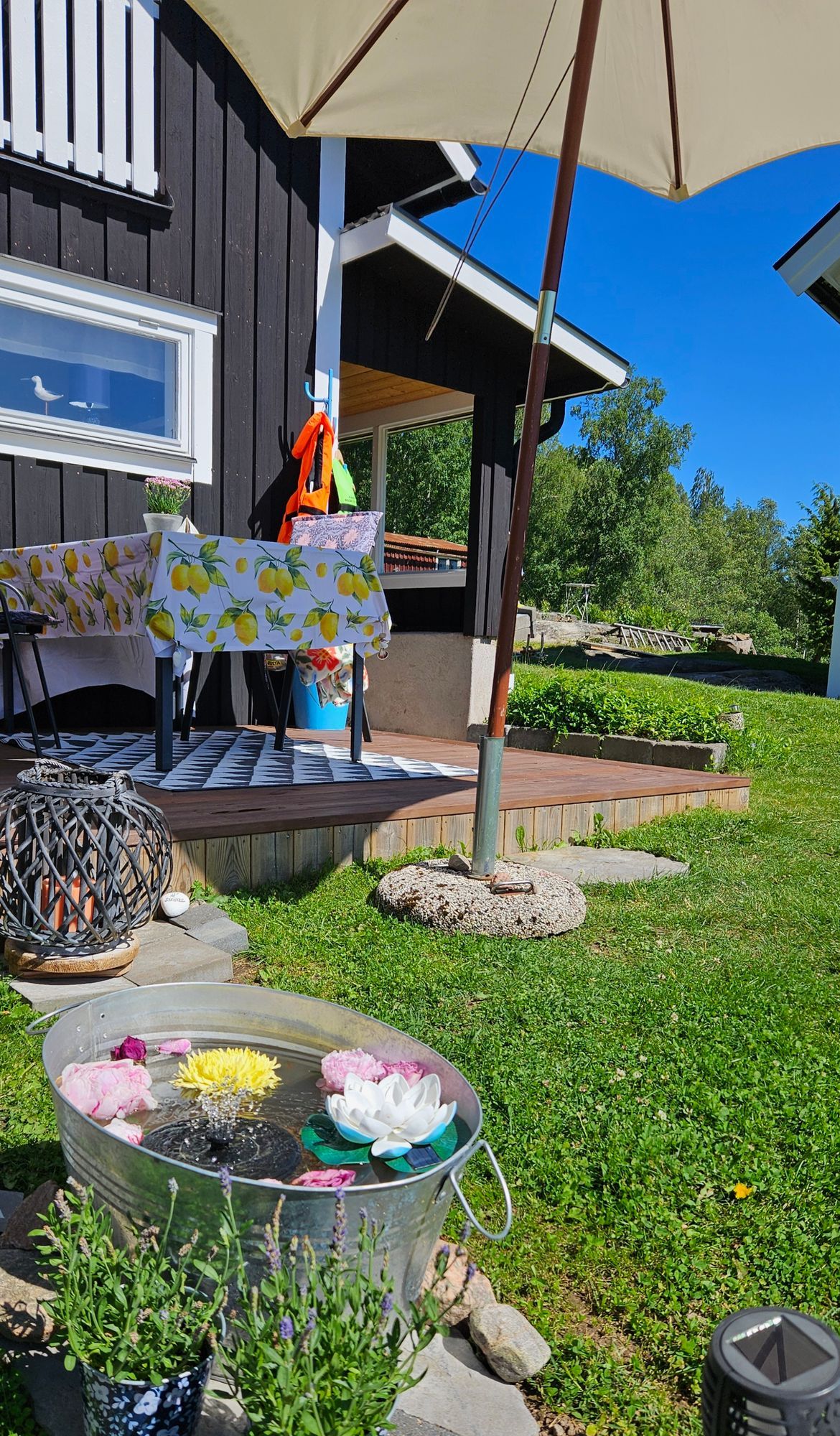 STUGA med  sjö, egen brygga och båt. – bild 6 av 24
