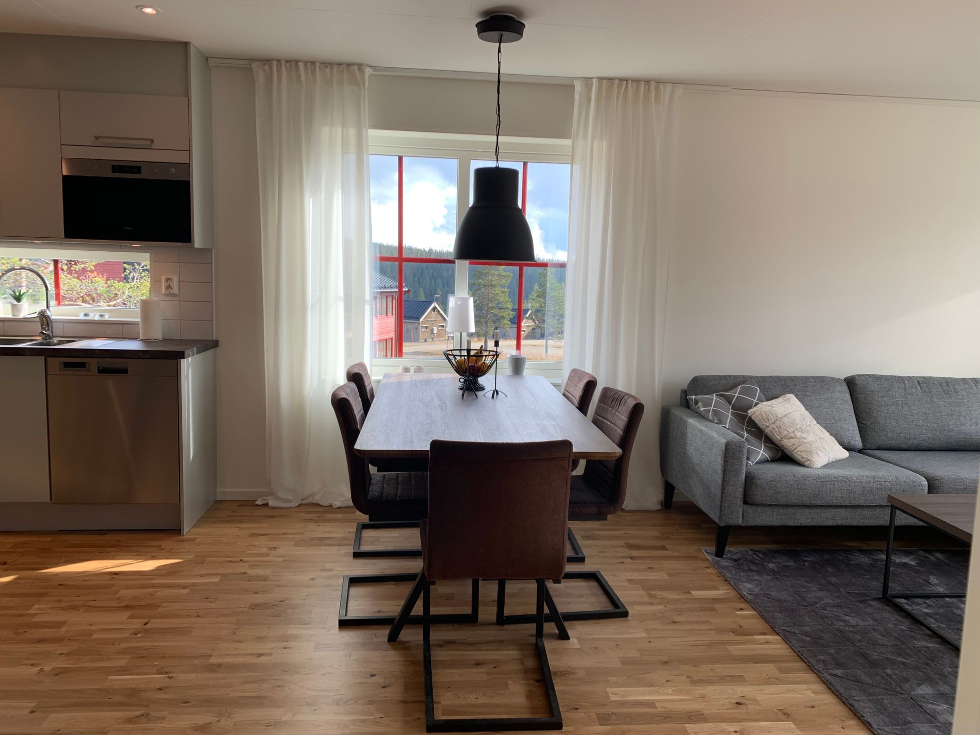Ljus modern lägenhet i Storhogna – bild 7 av 12