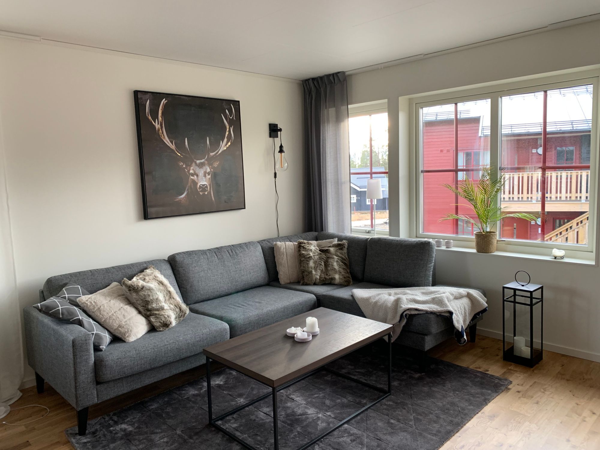 Ljus modern lägenhet i Storhogna – bild 3 av 12