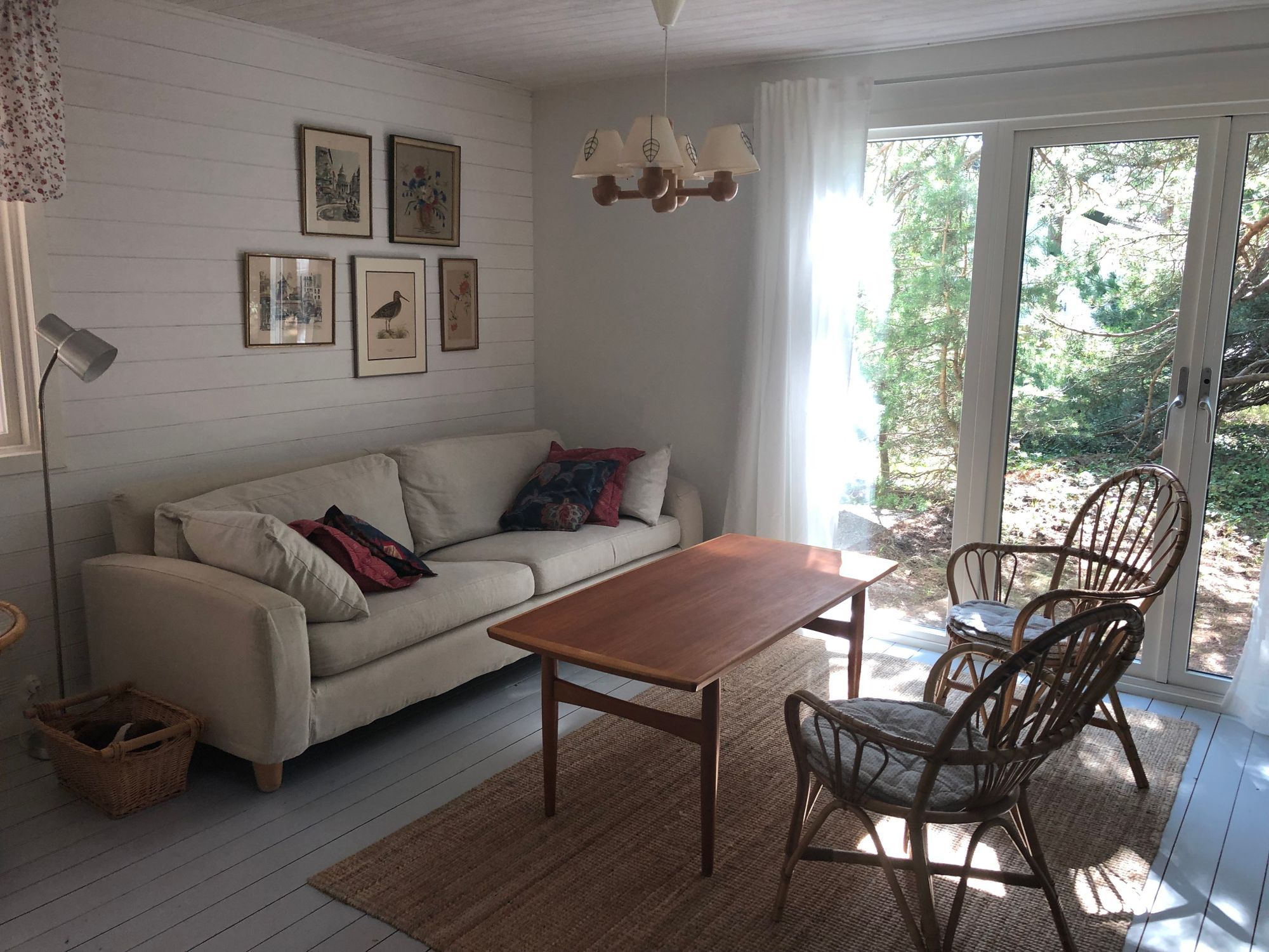 Mysig sommarstuga nära Kämpingestranden, Höllviken – bild 5 av 10