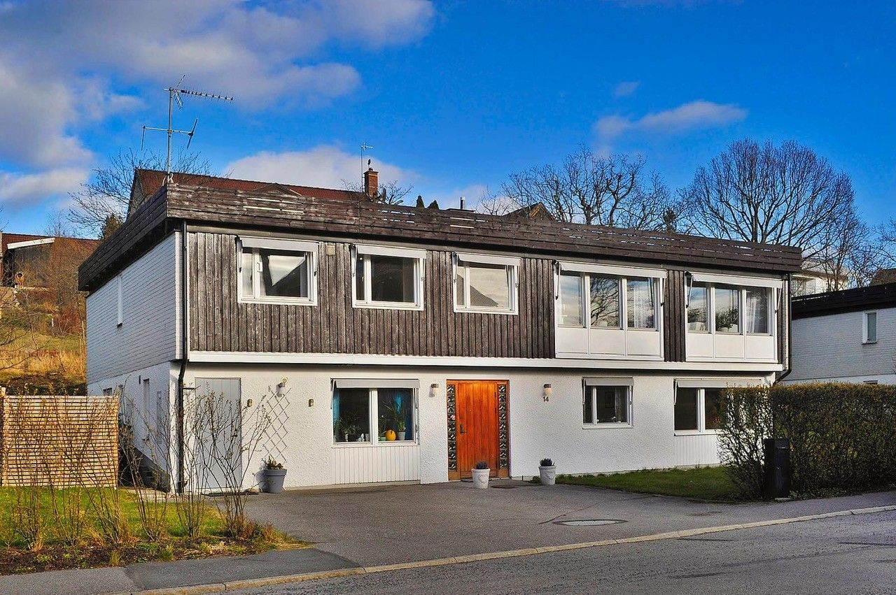 Rymlig familjevilla i lugnt och naturnära läge