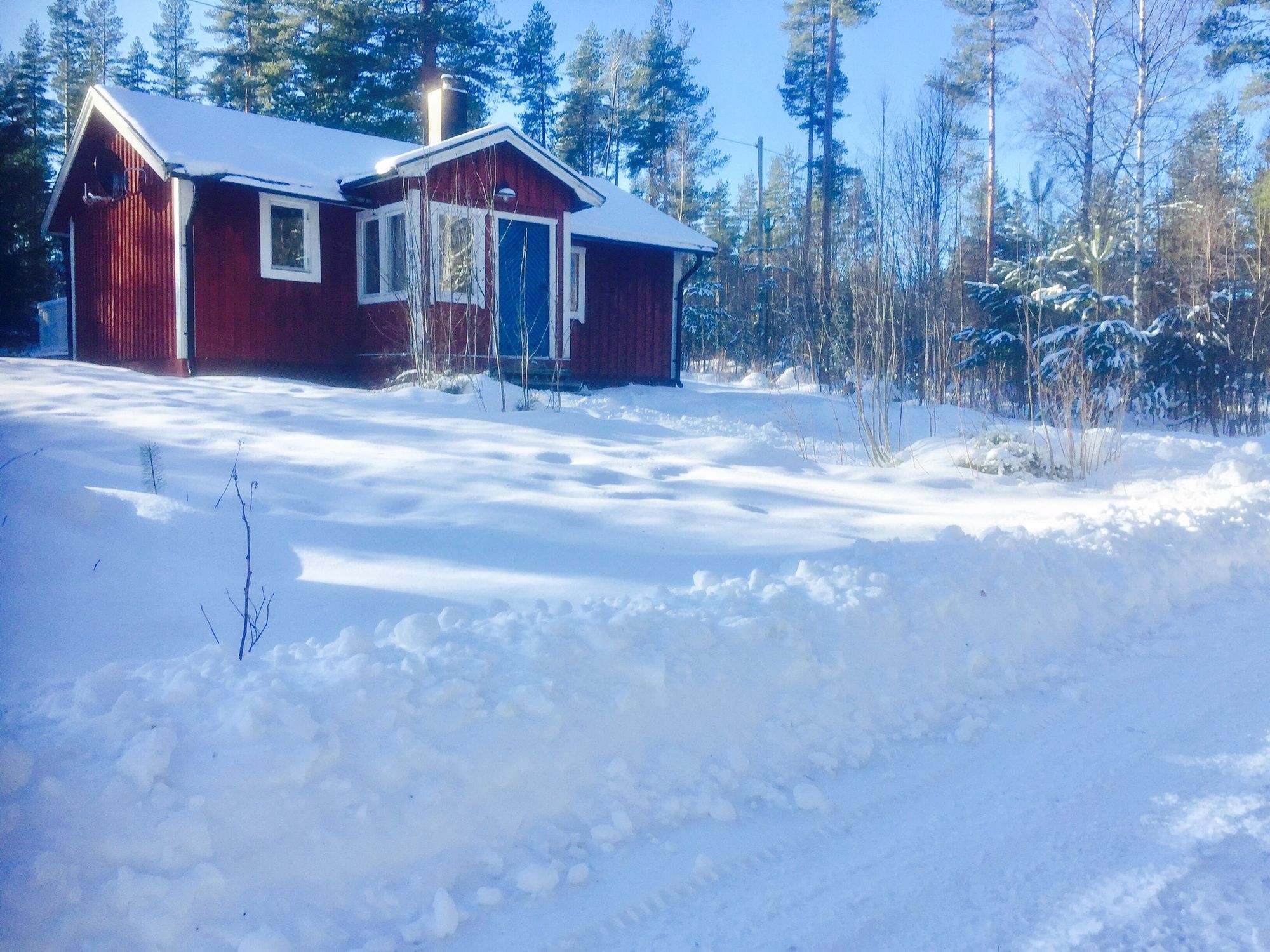 45m2 fullt utrustad stuga 2km från Kungsberget