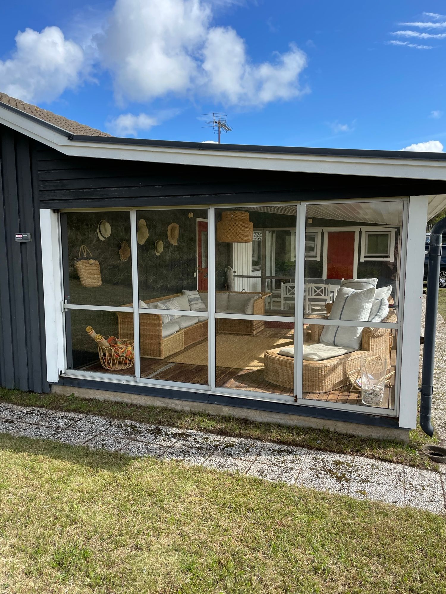 Fantastiskt läge vid havet i Frösakull – bild 5 av 24