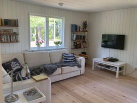 Hanskrokahöjden 2 Ingarö. Nära hav och skog