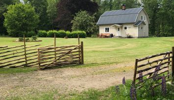 Skogsnära boende i närheten av Ullared. Vecka/Dygn