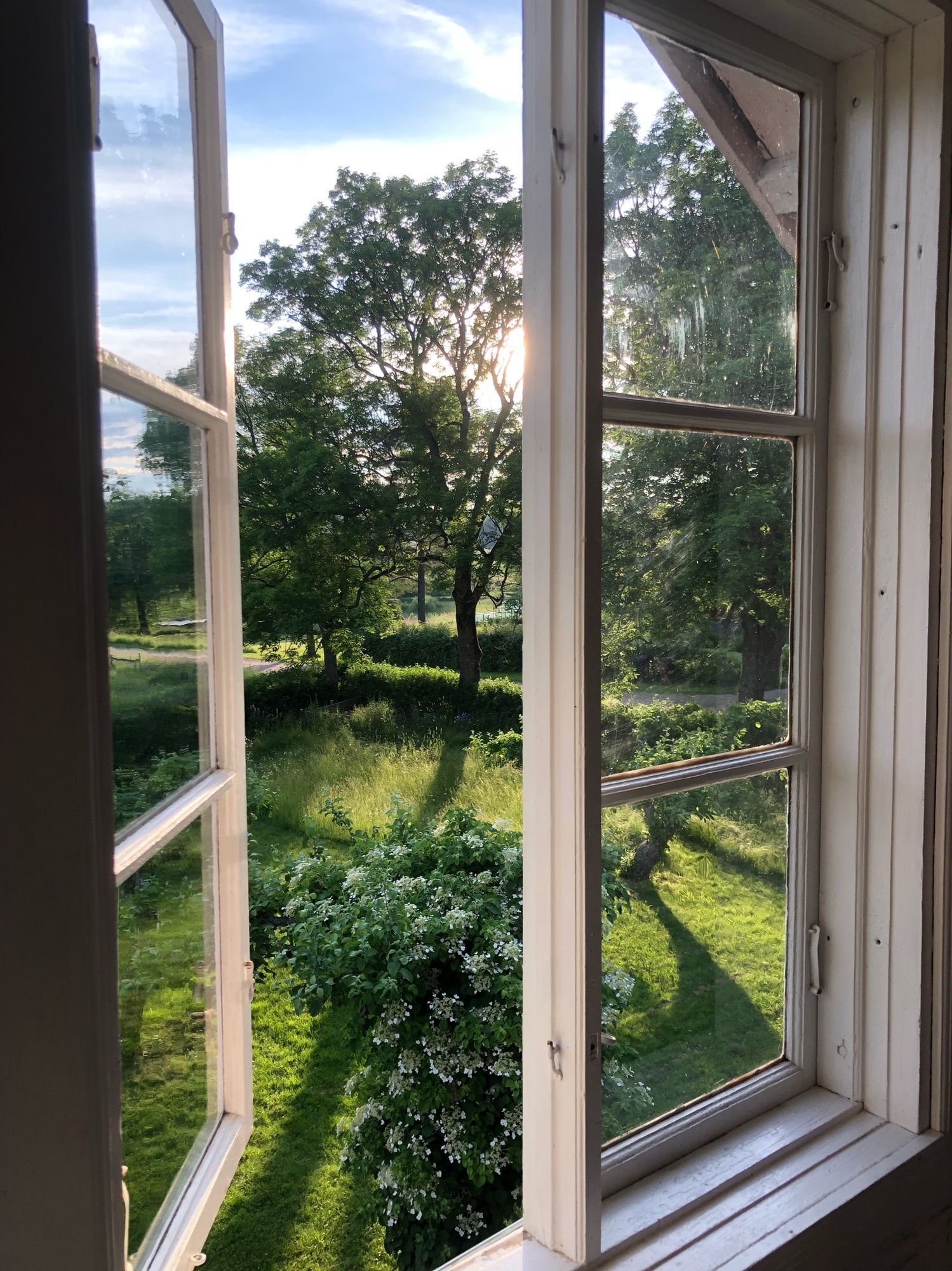 Stort vackert lantligt hus + bastu – bild 14 av 19