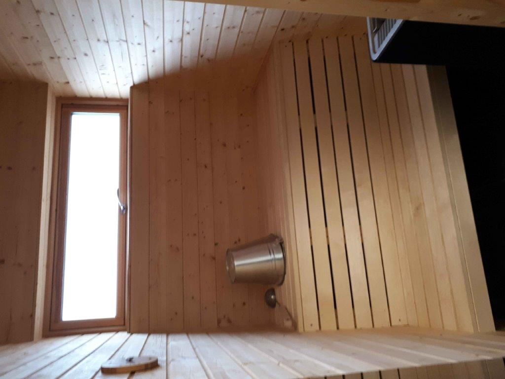 Kläppbacken övre. 12 bädds stugor m jacuzzibad mm – bild 14 av 15