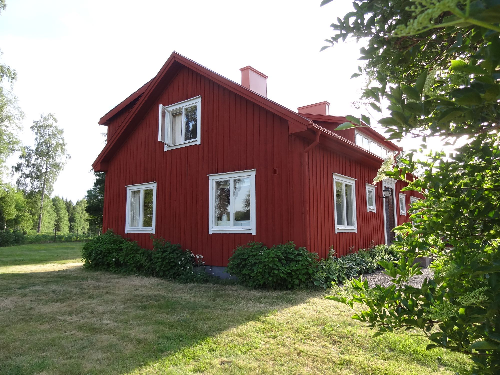 Stort hus i Småland – bild 2 av 24