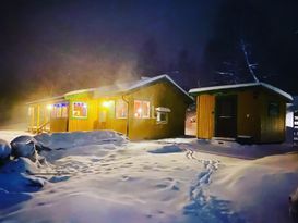 Tänndalen! Ledigt v.10,stuga mitt i skidbacken!