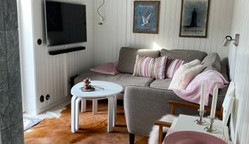 Mysig stuga med toppenläge!