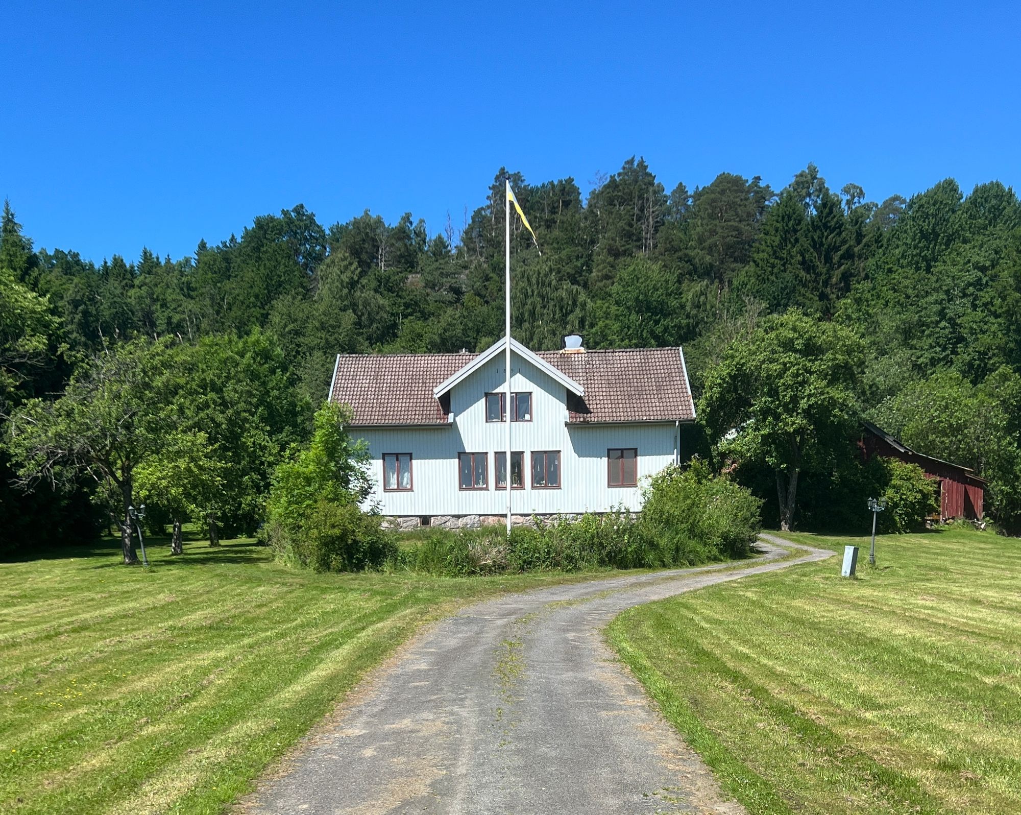 Charmig sekelskiftesvilla i lantlig idyll