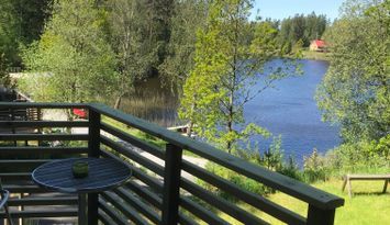 Timmerstuga 15meter från sjön