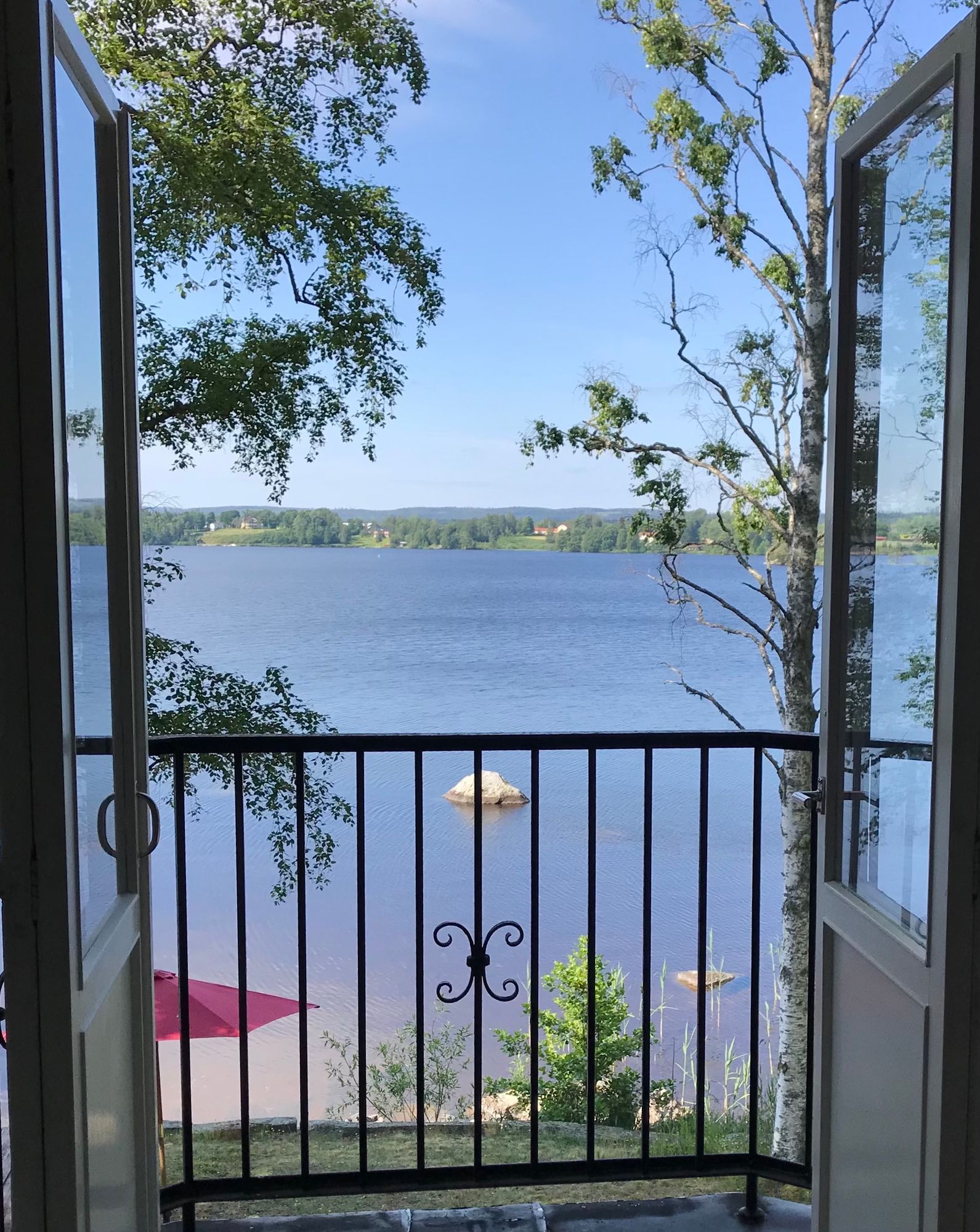 Kaptensgården - ett paradis vid sjön – bild 3 av 10