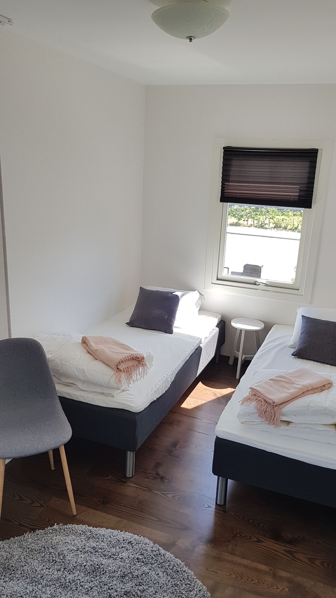 Stor, fin, modernt renoverad villa centralt Visby – bild 10 av 21