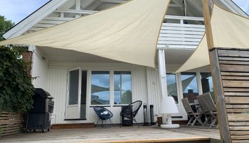 Rymligt hus nära bad, Stockholm city och skärgård