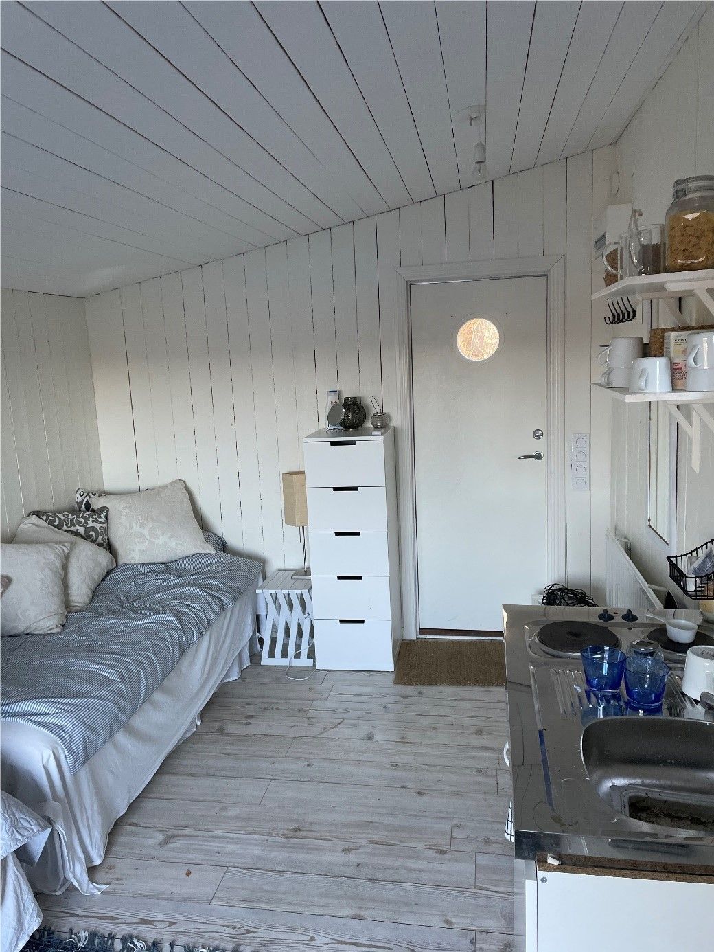 Semesterhus med sjöutsikt på charmiga Ramsö – bild 21 av 21