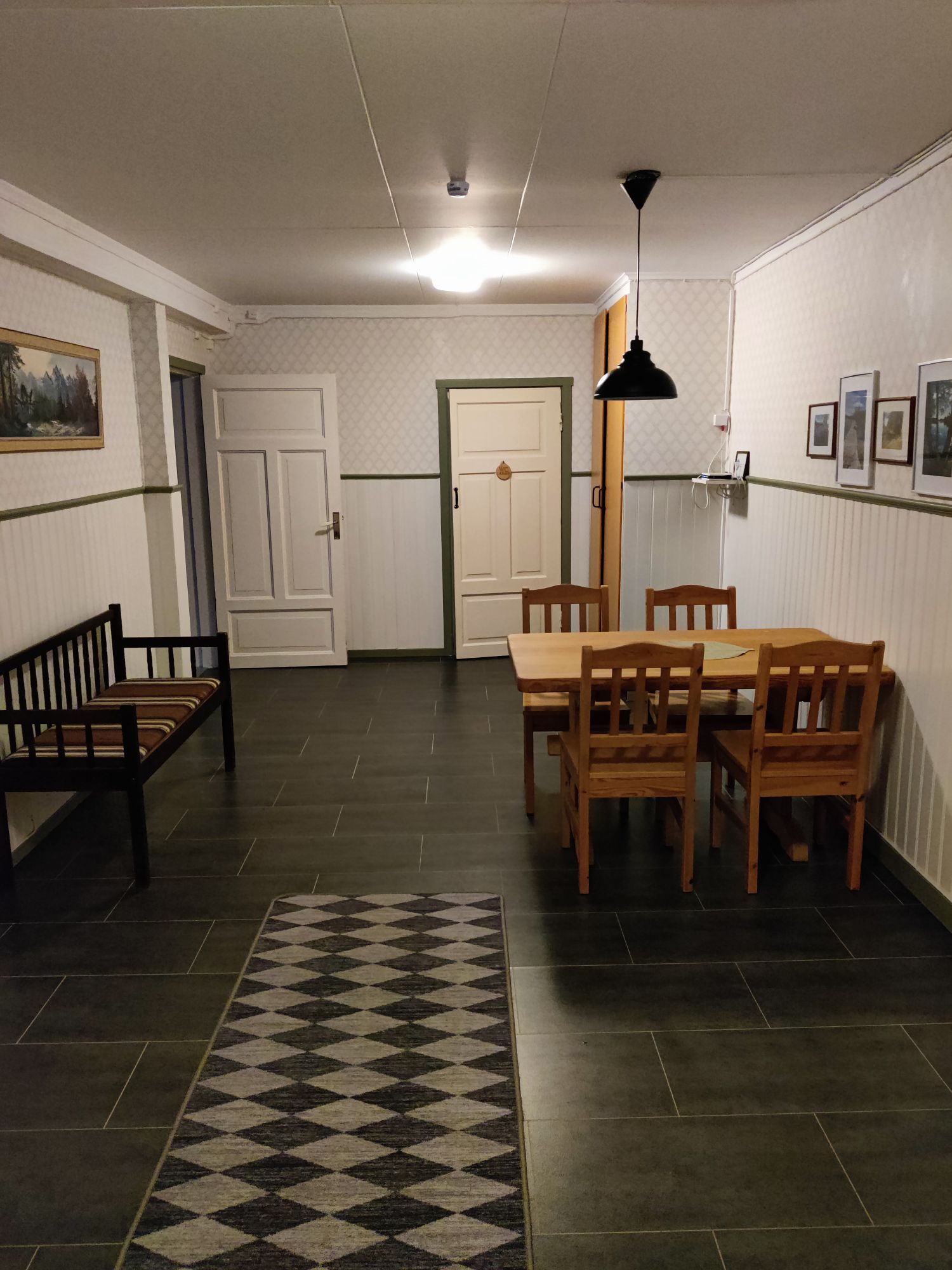 Härligt boende i Linsell – bild 2 av 8